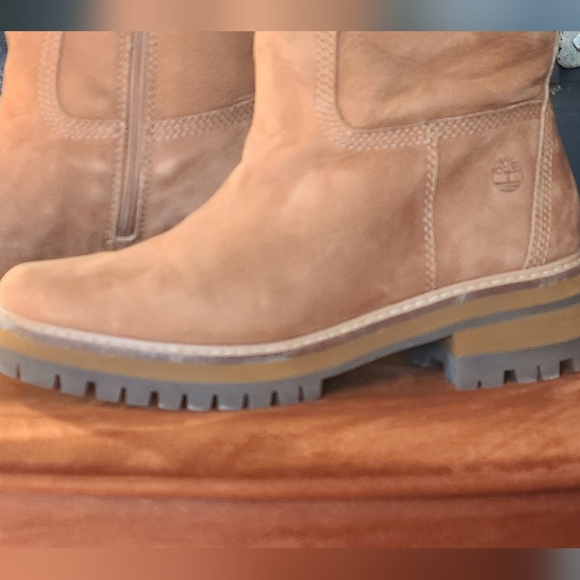 TIMBERLAND TALL BOOT size7 - Picture 2 of 2